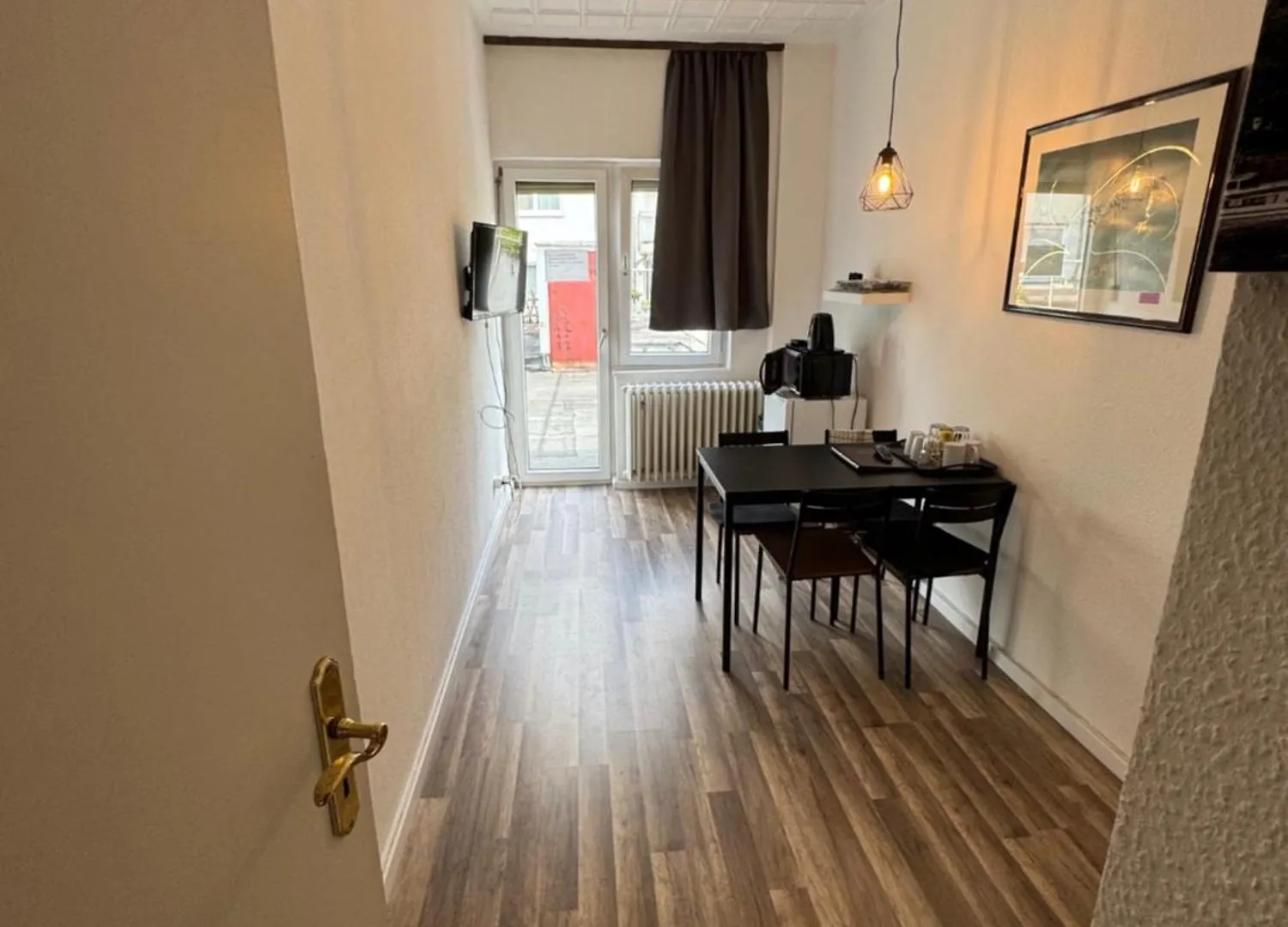 Lägenhet Studio 50 Qm Zentral In Domnaehe Köln