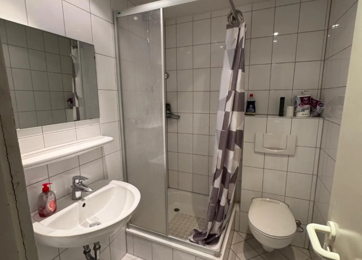 Studio 50 Qm Zentral In Domnaehe Köln