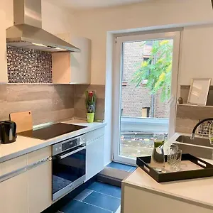 Appartement 4-6 Personen In Zentrum, Keulen