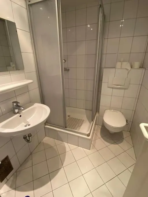 Studio 50 Qm Zentral In Domnaehe Кёльн 0*,